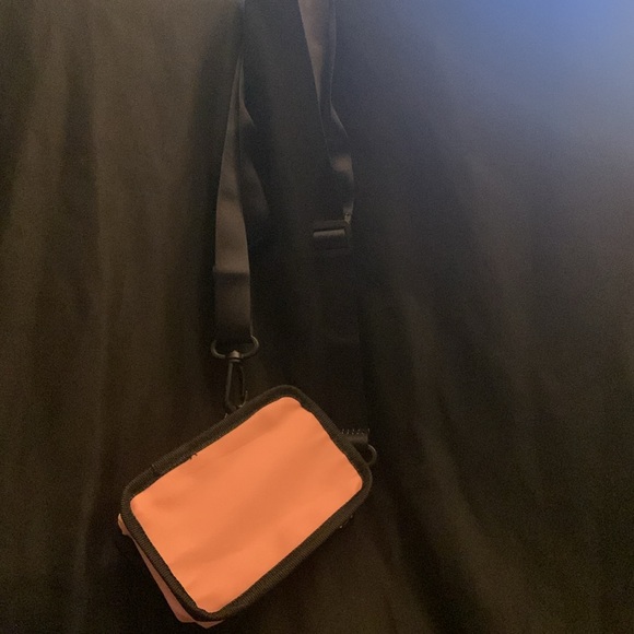 Pack of 2 Travel Food Pouch Cooler, Pouch Cooler Sleeve with Strap (2) NWOT - Picture 10 of 10